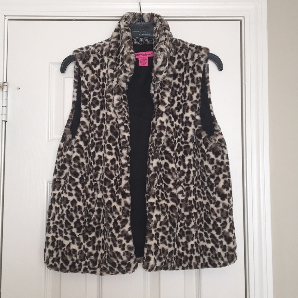 🔴🔴Betsey Johnson leopard print vest🔴🔴